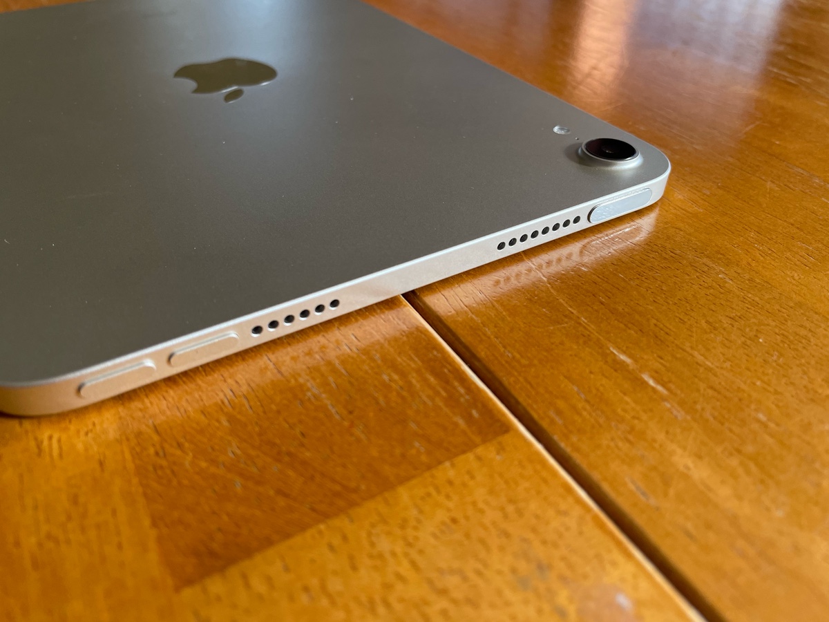 実機画像】iPad mini 6の新色スターライトをiPad Pro 11インチの 