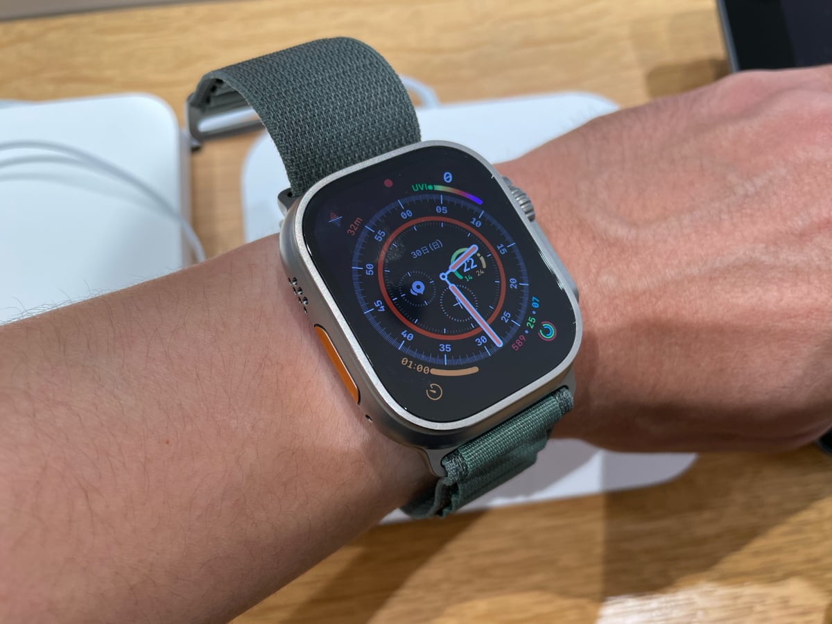 ⭐︎おまけ付き⭐︎Apple Watch Ultra本体+グリーンアルパインループ-